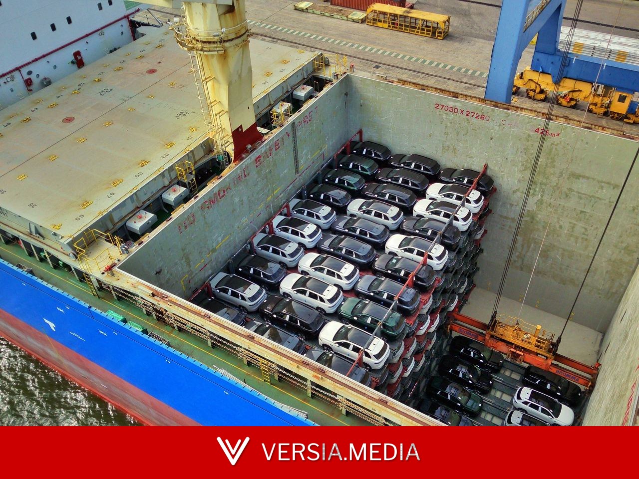 Leapmotor dribla falta de navios e passa a importar carros amarrados em pranchas